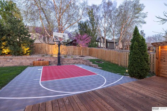 2103 S 195th Street, Omaha, NE 68130