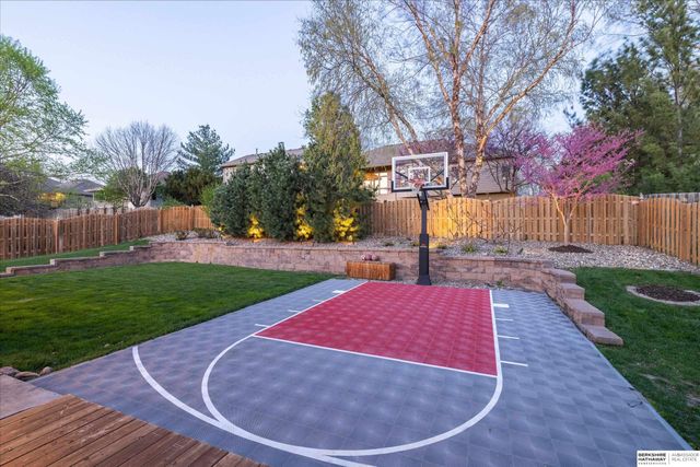 2103 S 195th Street, Omaha, NE 68130