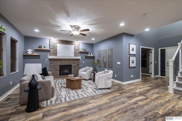 2103 S 195th Street, Omaha, NE 68130