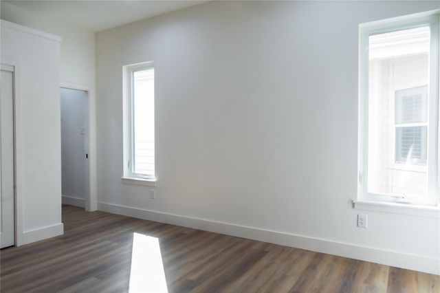 5614 Larkin D, Houston, TX 77007