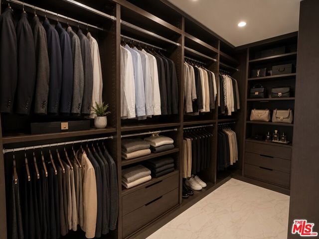 6467 Deep Dell Place, Los Angeles, CA 90068
