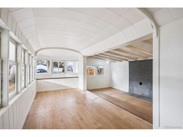 2110 Eagle Cir Ct, Aurora, CO 80011