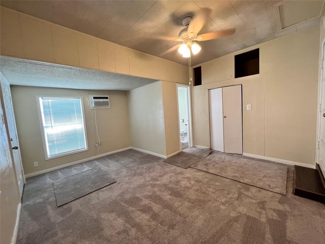 7607 Hemlock Street, Houston, TX 77012