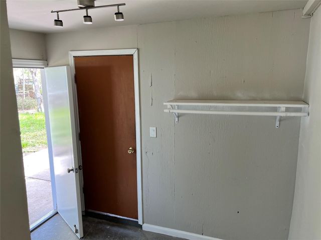 7607 Hemlock Street, Houston, TX 77012