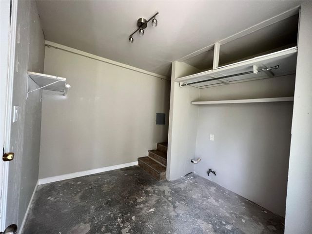 7607 Hemlock Street, Houston, TX 77012