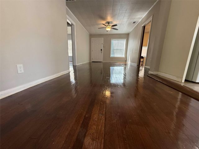 7607 Hemlock Street, Houston, TX 77012