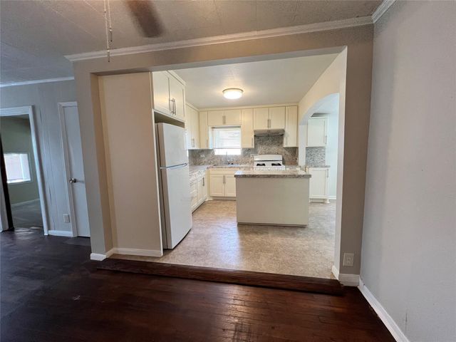 7607 Hemlock Street, Houston, TX 77012