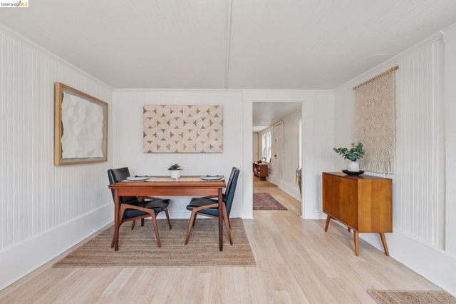 532 42nd St, Oakland, CA 94609