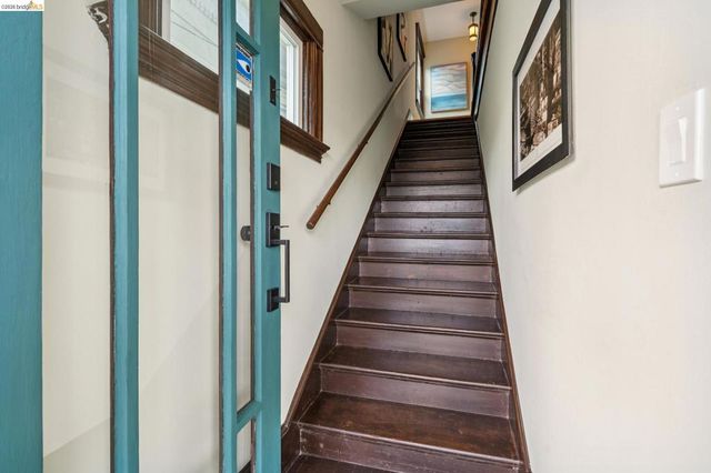 532 42nd St, Oakland, CA 94609
