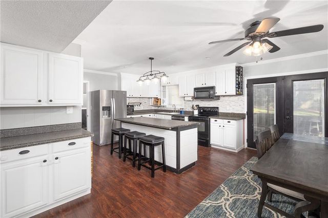 3247 Clearview Drive SW, Marietta, GA 30060