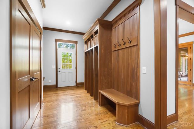 9675 Tall Trail, Indian Hill, OH 45242