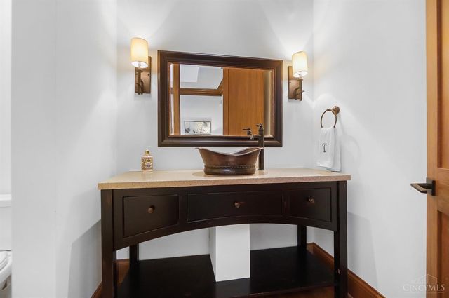 9675 Tall Trail, Indian Hill, OH 45242