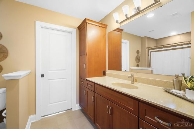 9675 Tall Trail, Indian Hill, OH 45242