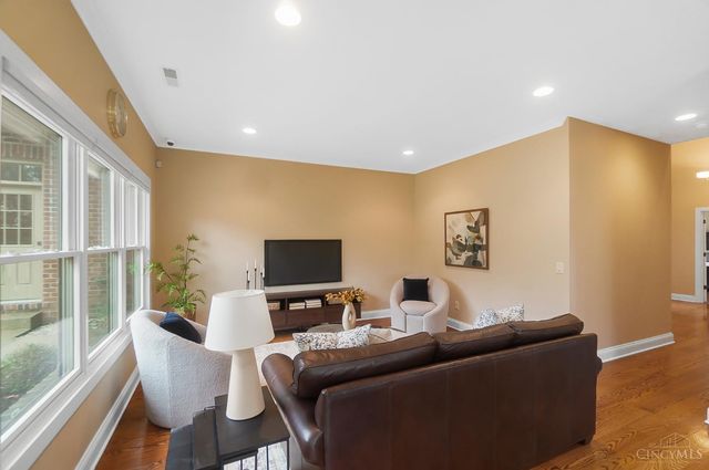 9675 Tall Trail, Indian Hill, OH 45242