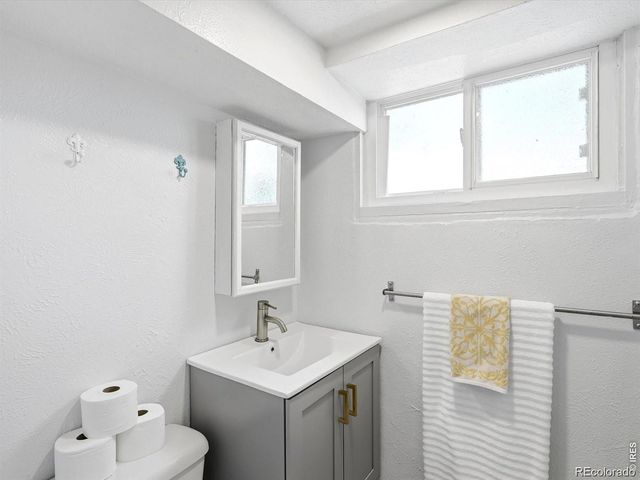 2924 Zenobia Street, Denver, CO 80212