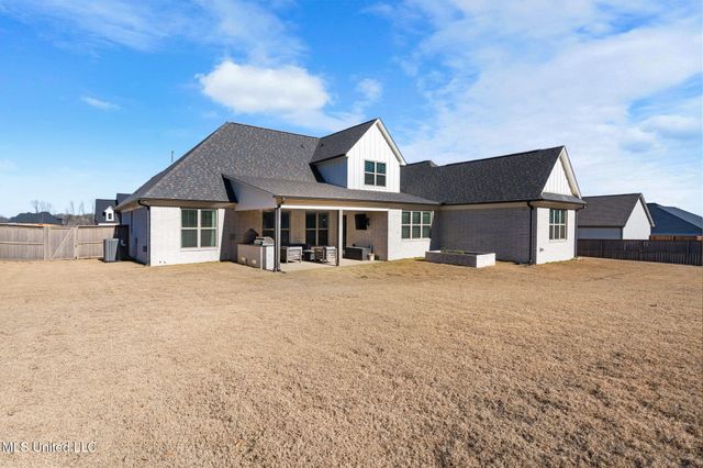 5133 Camp Crossing, Hernando, MS 38632