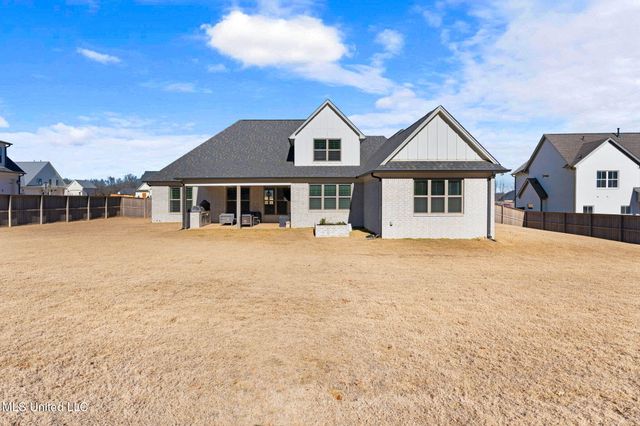 5133 Camp Crossing, Hernando, MS 38632