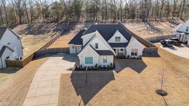 5133 Camp Crossing, Hernando, MS 38632