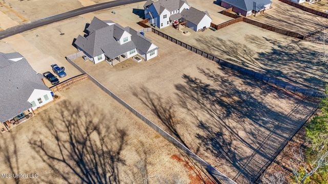 5133 Camp Crossing, Hernando, MS 38632