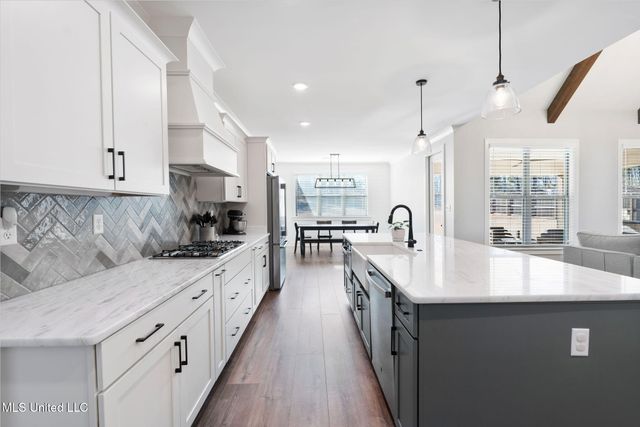 5133 Camp Crossing, Hernando, MS 38632