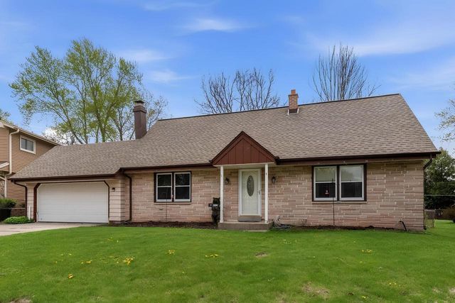 1666 Dellwood COURT, Grafton, WI 53024
