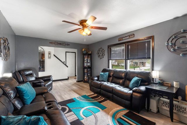 1666 Dellwood COURT, Grafton, WI 53024