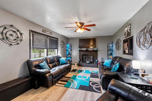 1666 Dellwood COURT, Grafton, WI 53024