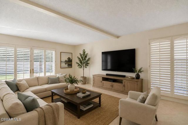 1609 E Brentford Avenue, Westlake Village, CA 91361