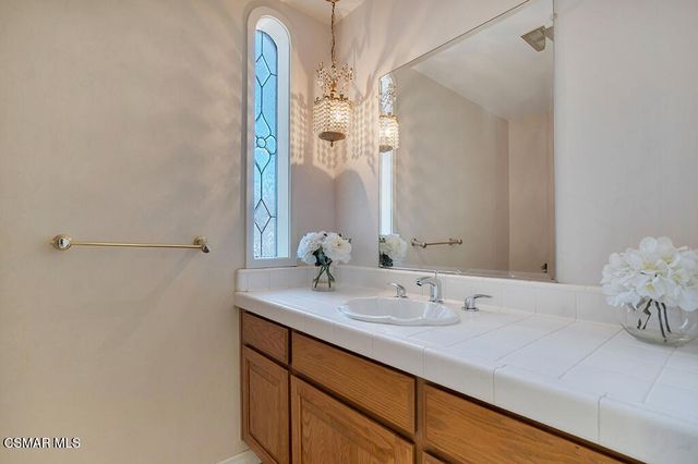 1609 E Brentford Avenue, Westlake Village, CA 91361