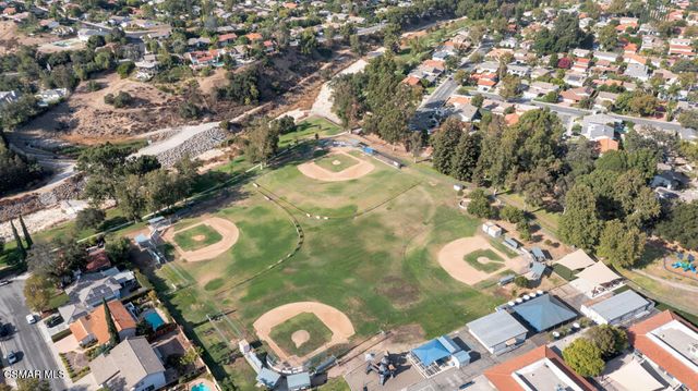 1609 E Brentford Avenue, Westlake Village, CA 91361