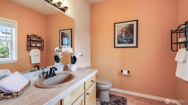 1002 U Street NW, Auburn, WA 98001