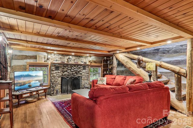 251 Village Lane, Mars Hill, NC 28754