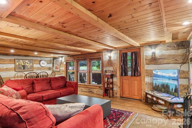 251 Village Lane, Mars Hill, NC 28754