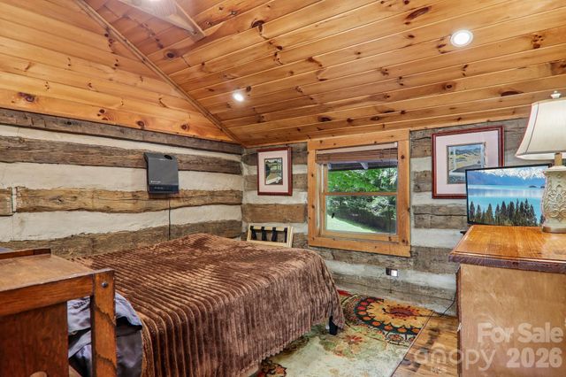 251 Village Lane, Mars Hill, NC 28754