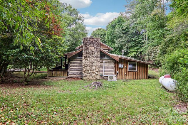 251 Village Lane, Mars Hill, NC 28754