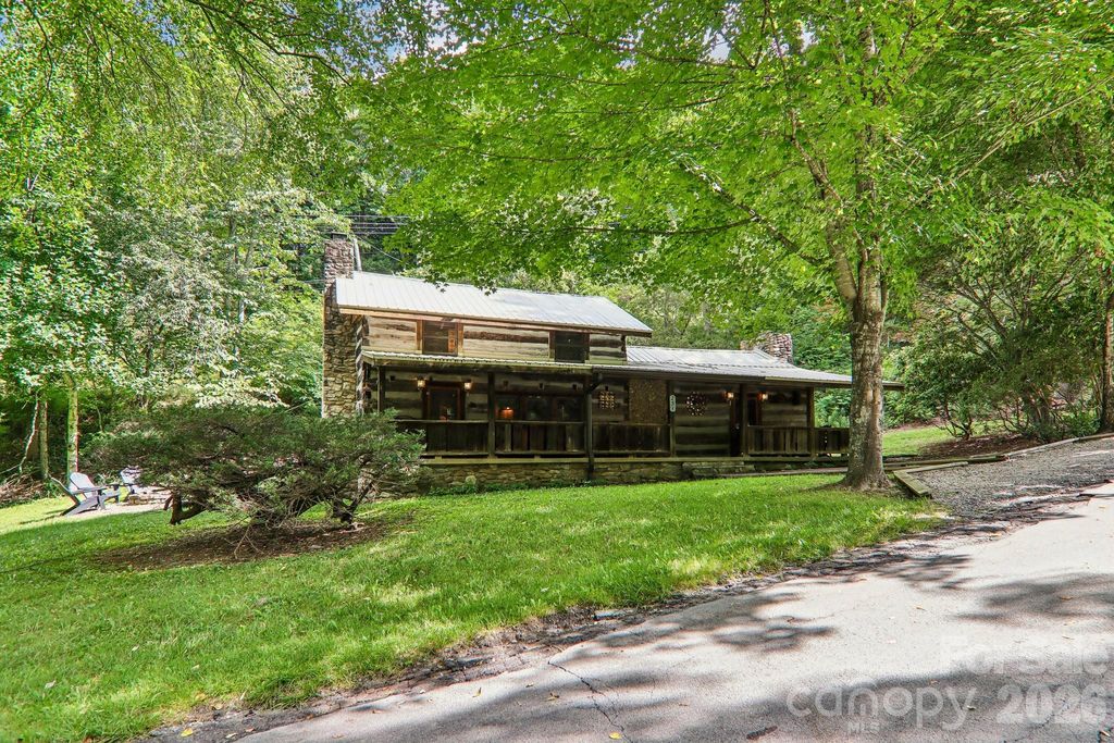 251 Village Lane, Mars Hill, NC 28754