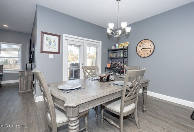 7741 Coral Lane, Ocean Springs, MS 39564