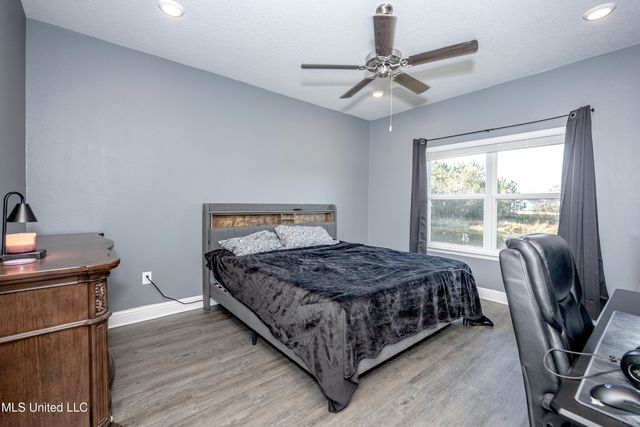 7741 Coral Lane, Ocean Springs, MS 39564