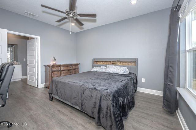 7741 Coral Lane, Ocean Springs, MS 39564