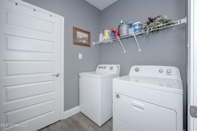 7741 Coral Lane, Ocean Springs, MS 39564