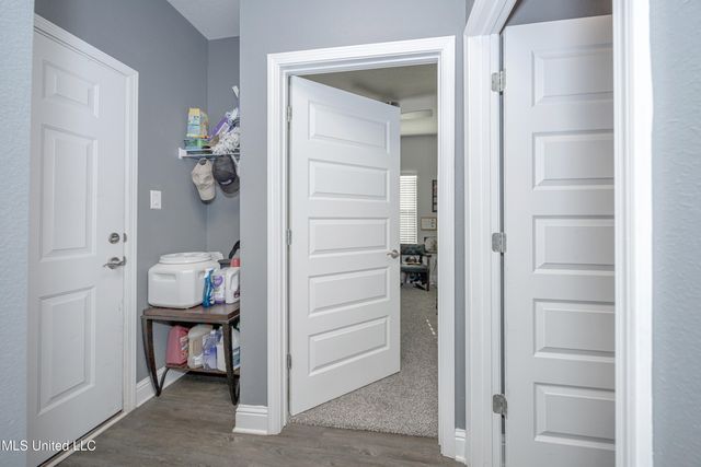 7741 Coral Lane, Ocean Springs, MS 39564