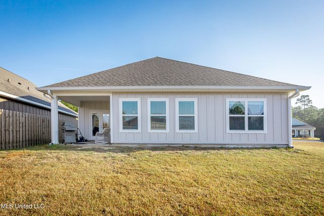 7741 Coral Lane, Ocean Springs, MS 39564
