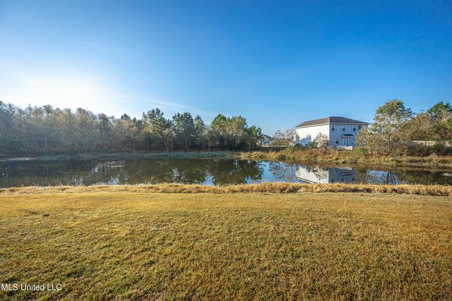 7741 Coral Lane, Ocean Springs, MS 39564