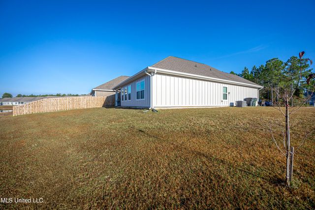 7741 Coral Lane, Ocean Springs, MS 39564