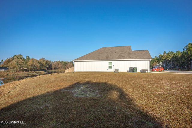 7741 Coral Lane, Ocean Springs, MS 39564