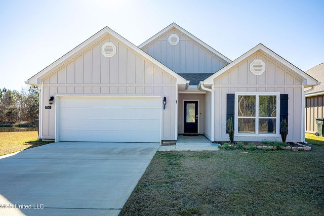 7741 Coral Lane, Ocean Springs, MS 39564