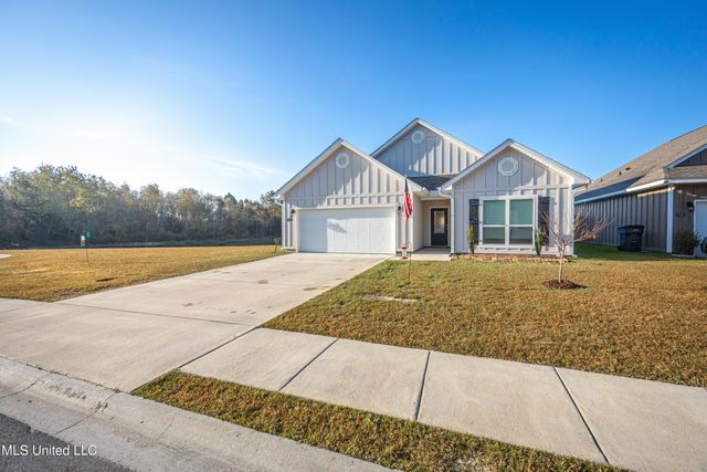 7741 Coral Lane, Ocean Springs, MS 39564