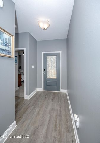 7741 Coral Lane, Ocean Springs, MS 39564