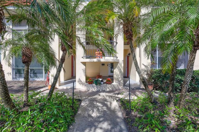 137 AVENIDA MESSINA 3, Sarasota, FL 34242