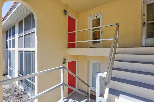 137 AVENIDA MESSINA 3, Sarasota, FL 34242